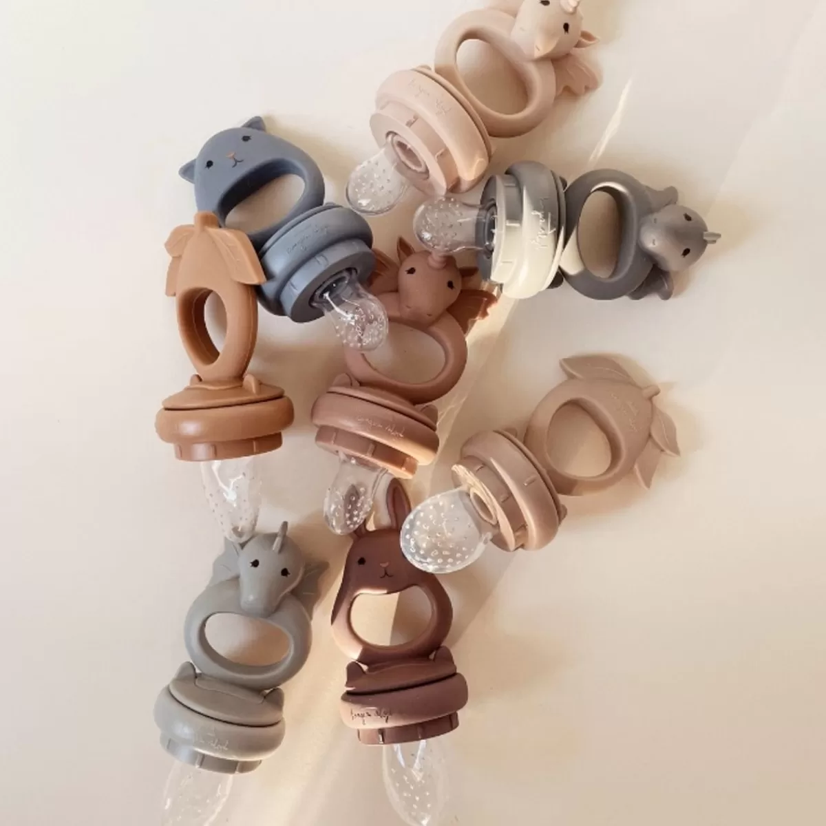 Kinderbestek-Konges Slojd Fruitspenen Bunny & Lemon Warm Clay (2St)