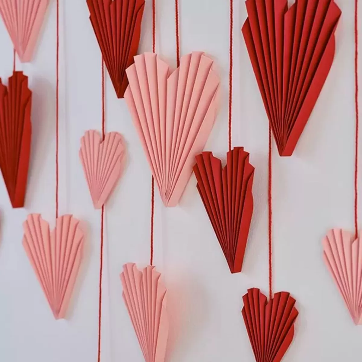 Valentijnsdag-Ginger Ray Paper Fans Hart Rood Roze (16St) Be Mine
